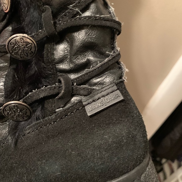 Minnetonka Winter boots - Picture 2 of 8